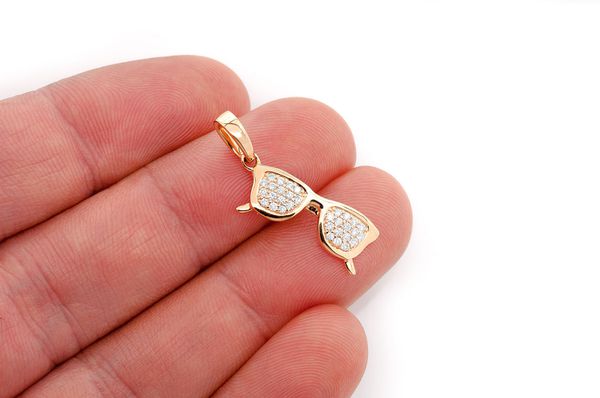 0.25ct Diamond Sunglasses Pendant 18K Solid Gold - Image 3