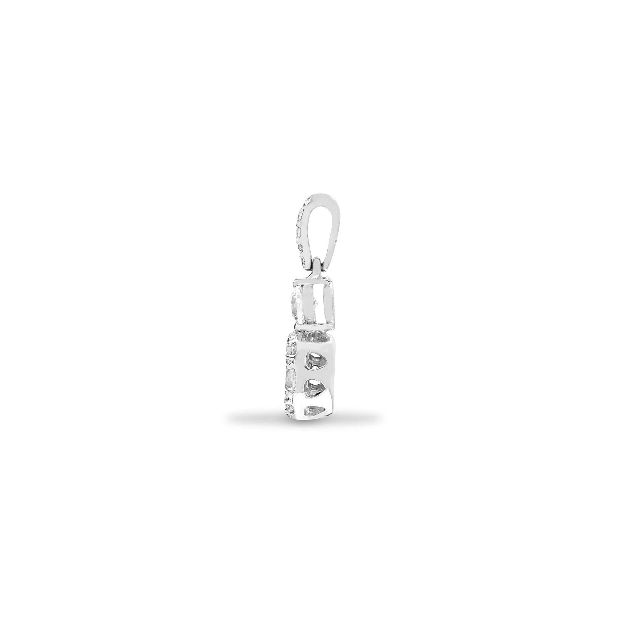 18ct White 0.47ct Natural Diamond Pendant - Image 2