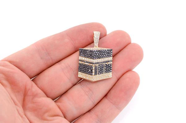 2.60ct Diamond Kaaba Black & White Pendant 18K Solid Gold - Image 3