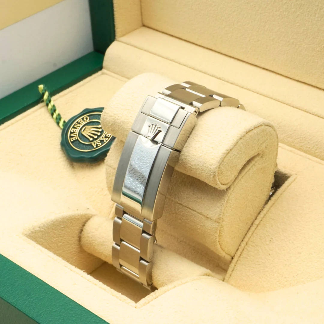 Rolex Cosmograph Daytona 126500LN White Dial Panda 2024 - Image 14