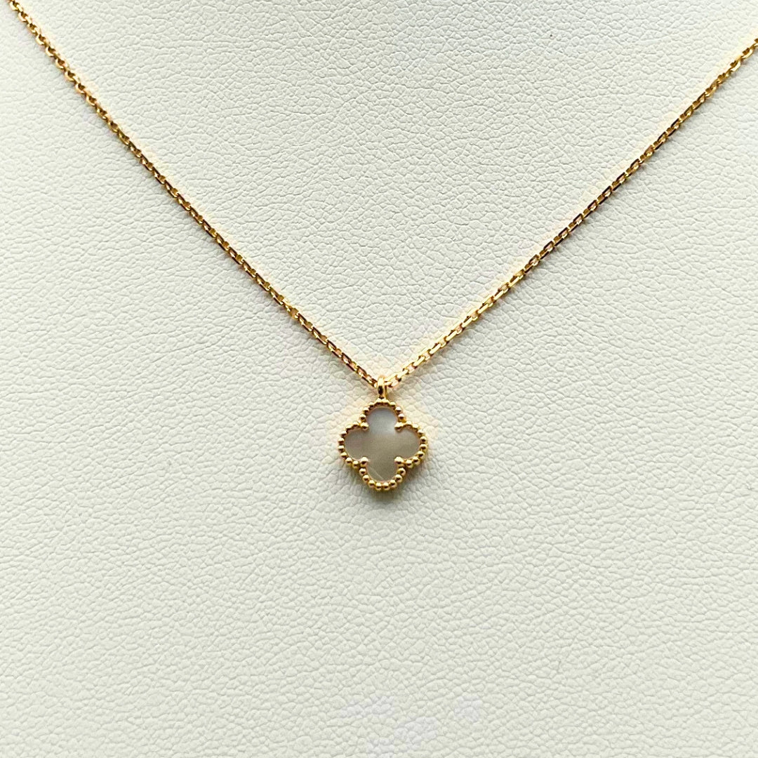 Van Cleef & Arpels Sweet Alhambra Pendant Mother-Of-Pearl 18K Yellow Gold - Image 4
