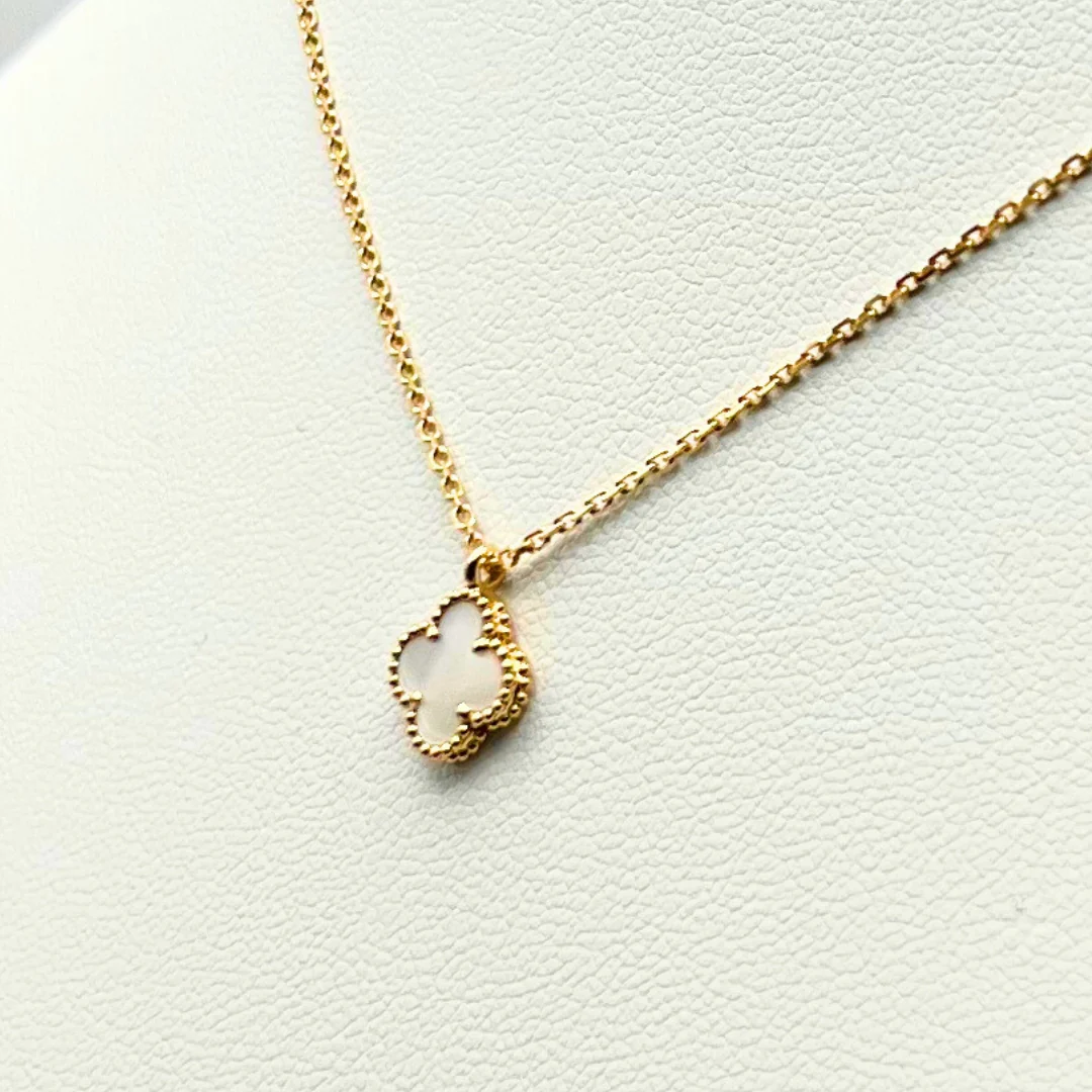Van Cleef & Arpels Sweet Alhambra Pendant Mother-Of-Pearl 18K Yellow Gold - Image 8
