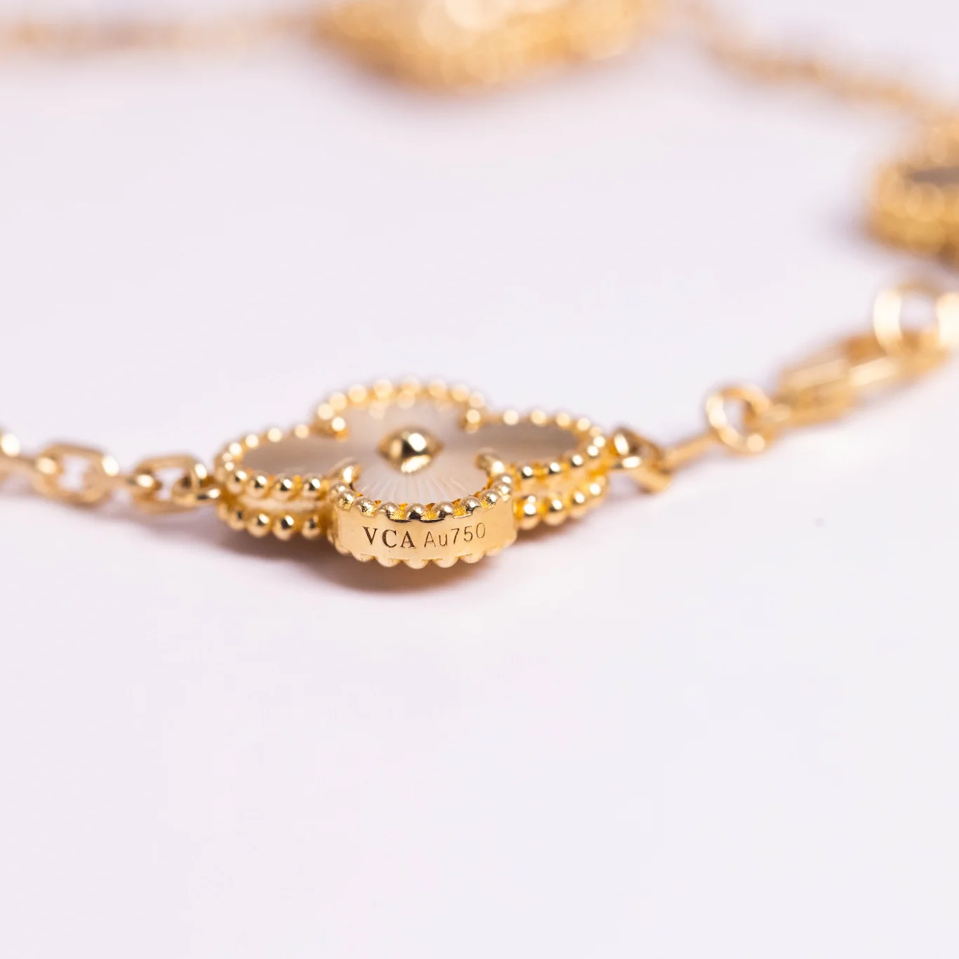 Van Cleef & Arpels Vintage Alhambra Bracelet 5 Motifs 18K Yellow Gold - Image 4