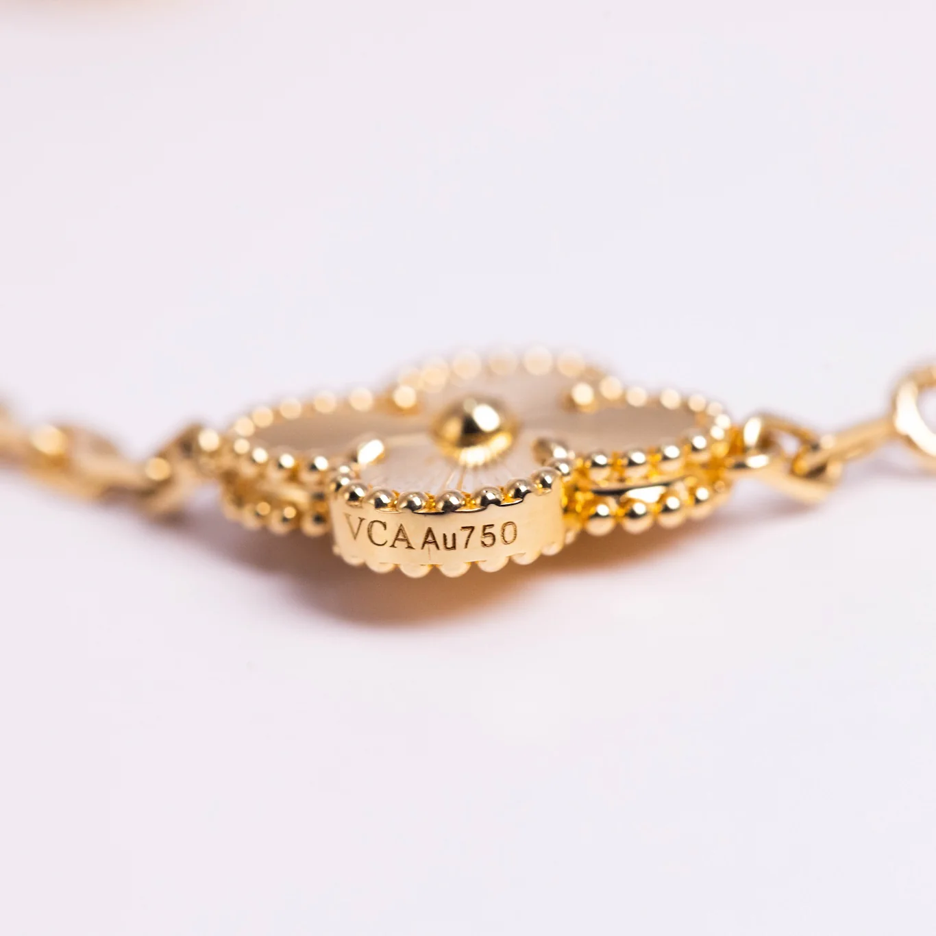 Van Cleef & Arpels Vintage Alhambra Bracelet 5 Motifs 18K Yellow Gold - Image 5
