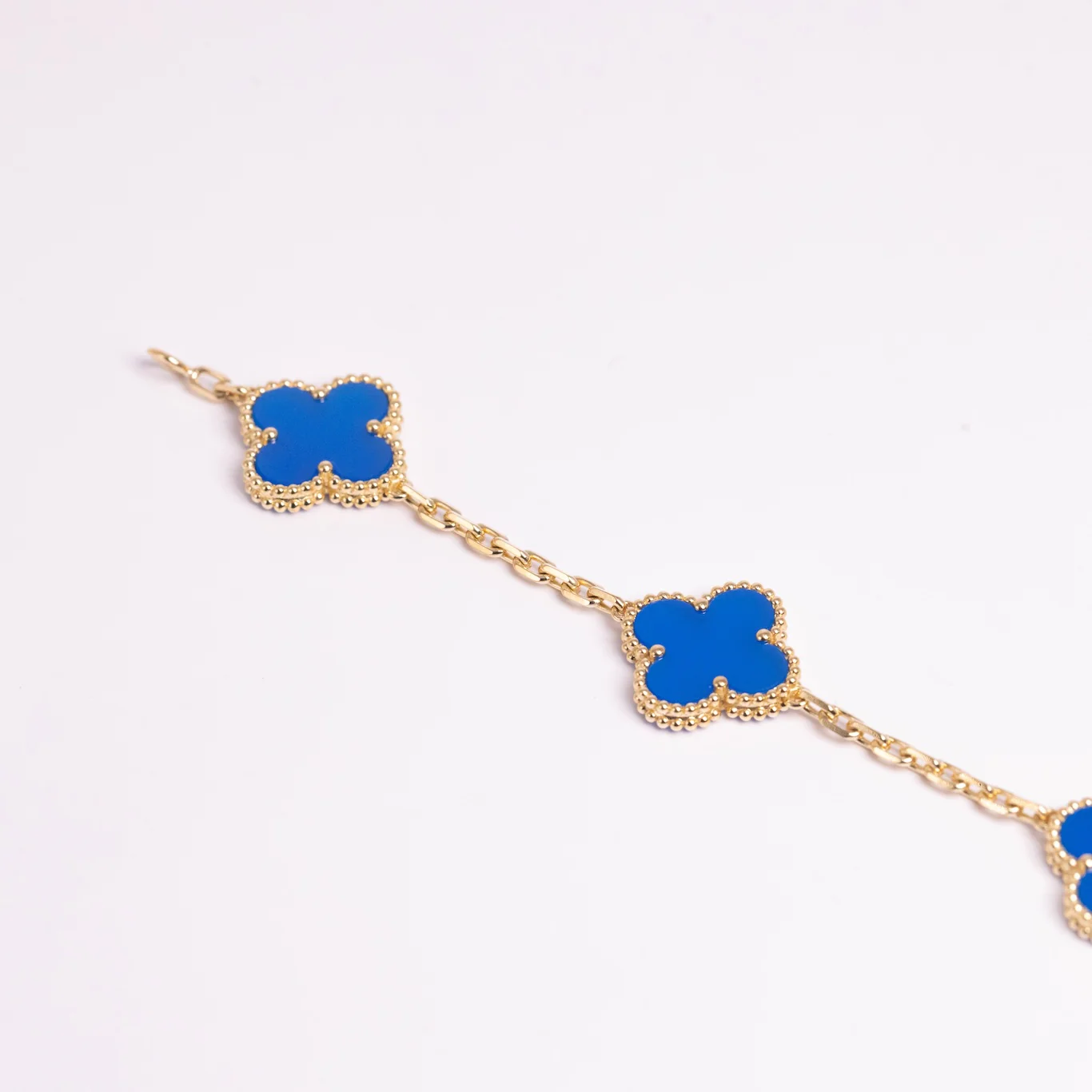 Van Cleef & Arpels Vintage Alhambra Bracelet 5 Motifs Agate 18K Yellow Gold - Image 3