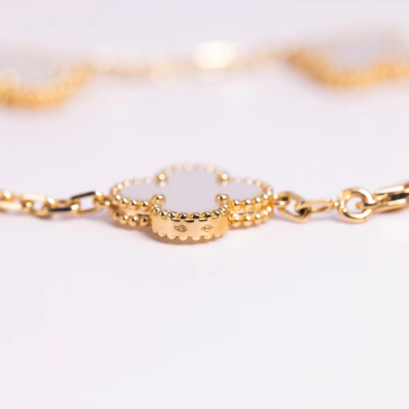 Van Cleef & Arpels Vintage Alhambra Bracelet 5 Motifs White Mother-Of-Pearl 18K Yellow Gold - Image 5