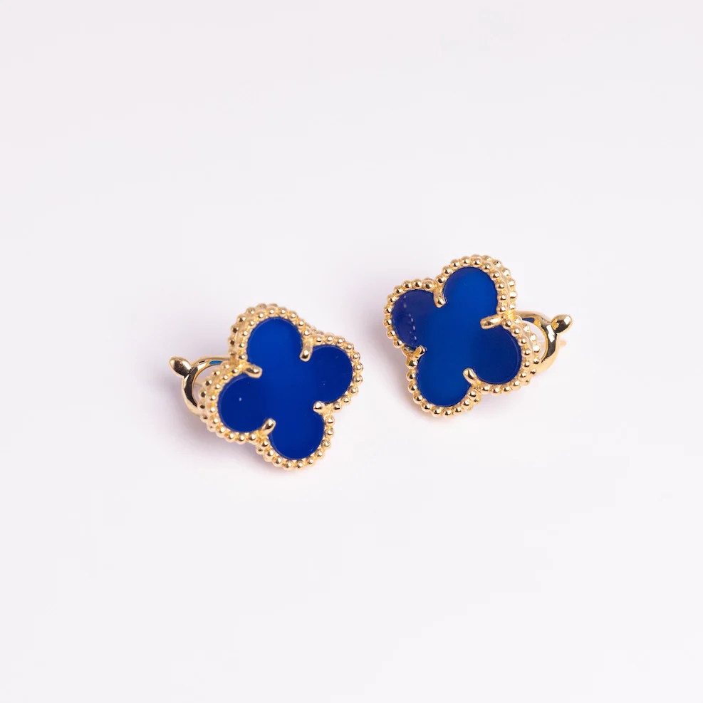 Van Cleef & Arpels Vintage Alhambra Earrings Agate 18K Yellow Gold - Image 2