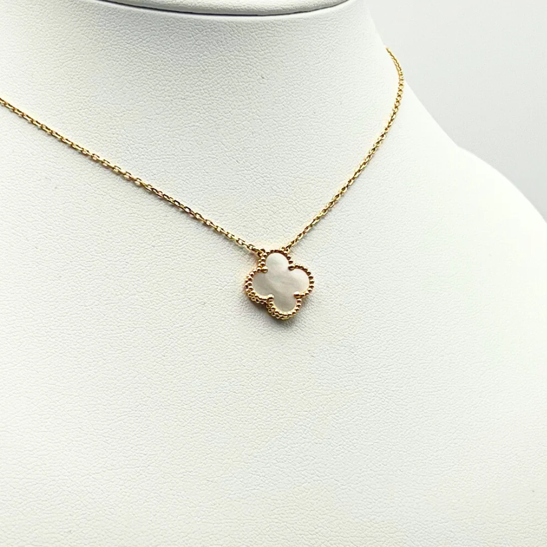 Van Cleef & Arpels Vintage Alhambra Pendant Mother-Of-Pearl 18K Yellow Gold - Image 8